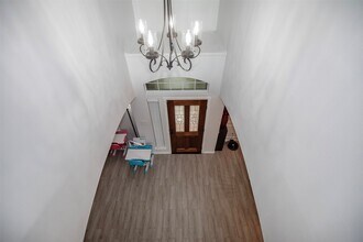 601 Canyon Crest Dr in League City, TX - Building Photo - Building Photo