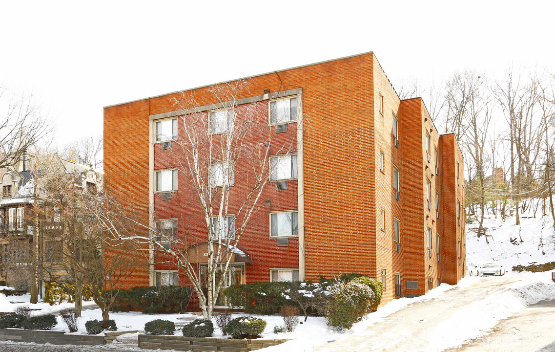 Greenbriar Apartments in Pittsburgh, PA - Foto de edificio