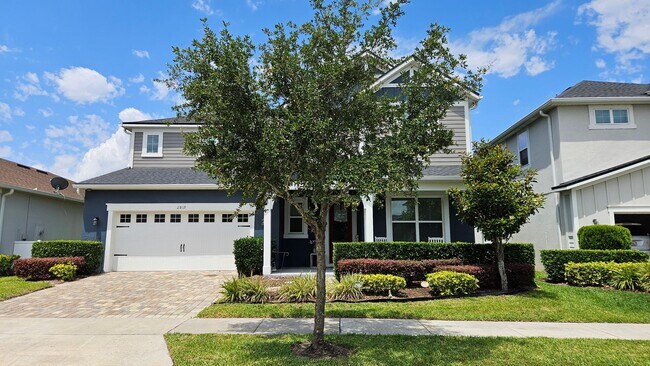 2819 Stonegate Dr