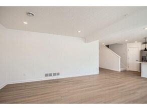 1082 Jubert Dr in Medina, MN - Building Photo - Building Photo