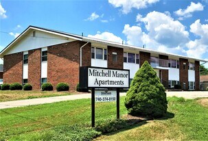 805 Mitchell Ave, Unit Apt. 5 in Beverly, OH - Building Photo