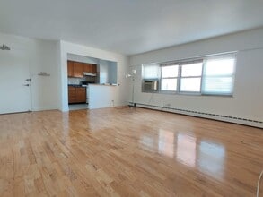 4950 N Marine Dr in Chicago, IL - Building Photo - Building Photo