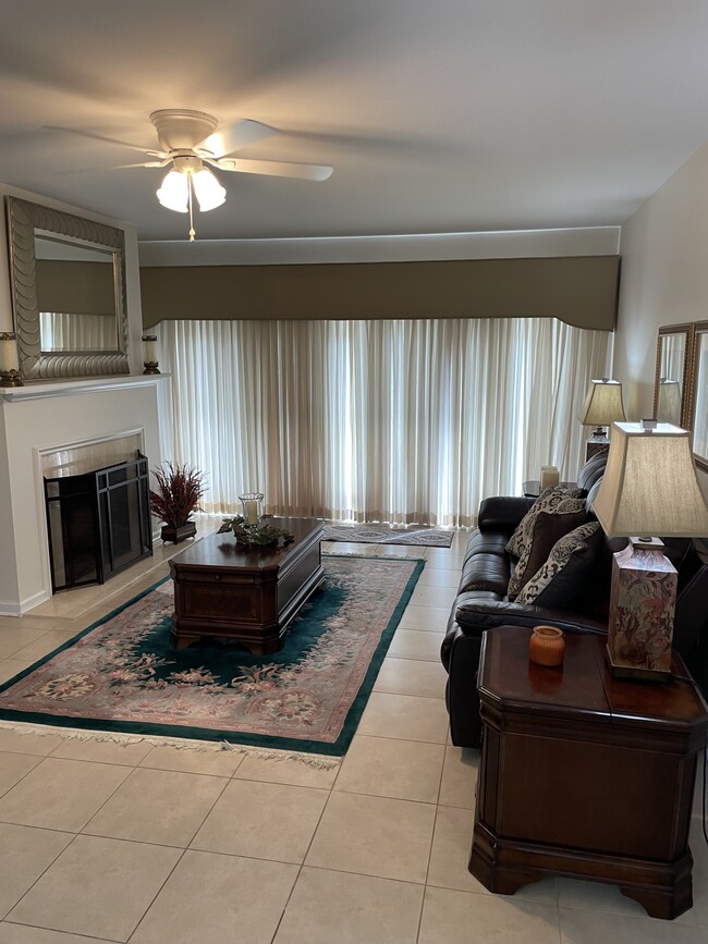 5 Players Club Dr, Unit B104 in Charleston, WV - Building Photo - Building Photo