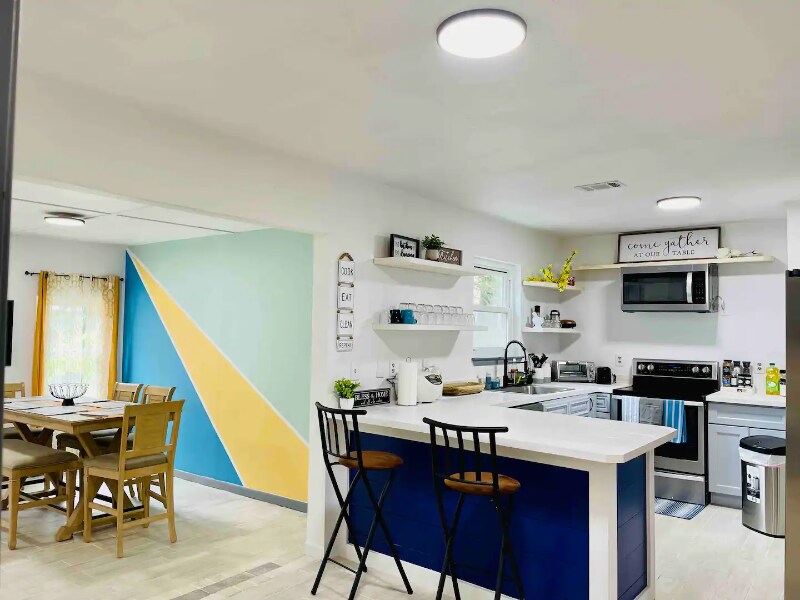 348 Juniper Dr in Freeport, FL - Foto de edificio