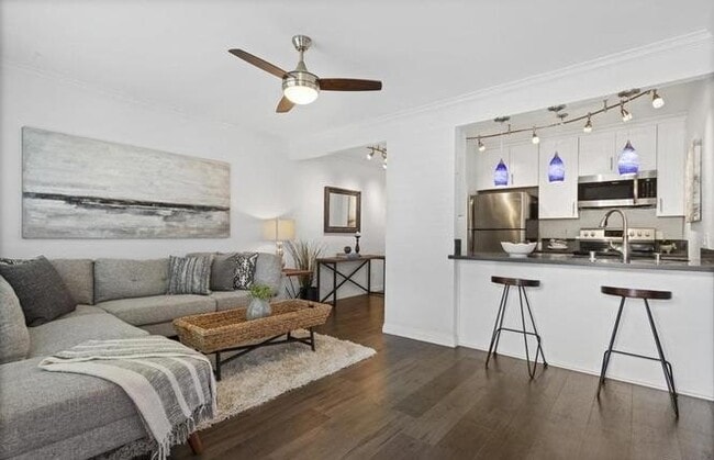 property at 615 Vine St