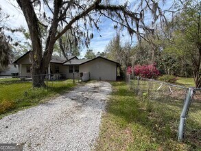 216 Clarks Bluff Rd in Kingsland, GA - Building Photo - Building Photo