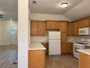 1116 Cimarron Ct in San Marcos, TX - Building Photo - Building Photo