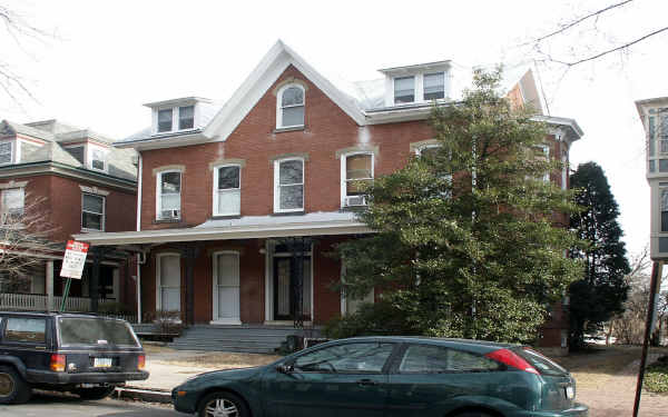 315 S Walnut St in West Chester, PA - Building Photo