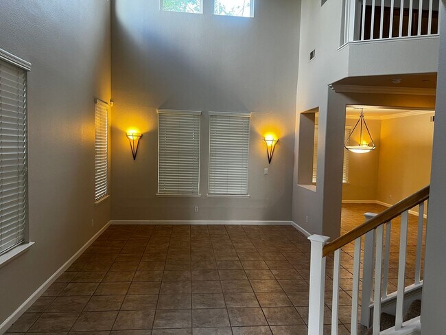 632 Dunwood Ct in Brentwood, CA - Building Photo - Building Photo