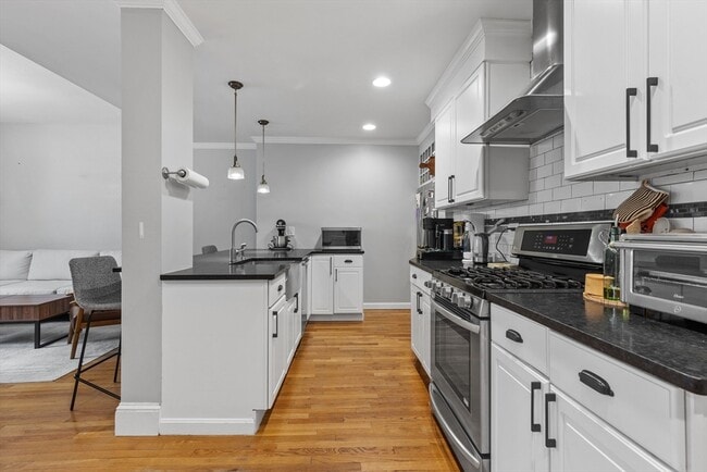 194 Saint Paul St, Unit #1