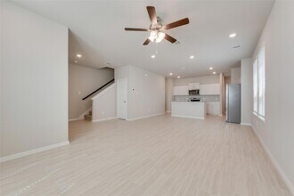 3029 Strawberry Farm Ln, Unit 5252D in Fort Worth, TX - Building Photo - Building Photo