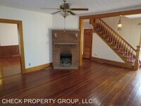 5800 S Main St photo'