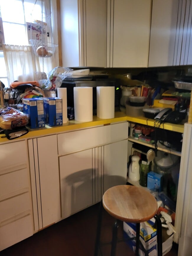 17579 Meyers Rd in Detroit, MI - Building Photo - Building Photo