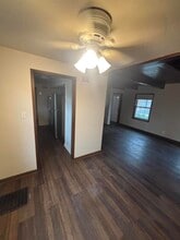 5586 Azalea Ct in Greendale, WI - Building Photo - Building Photo