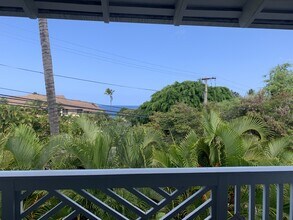 75-6009 Alii Dr, Unit V21 in Kailua Kona, HI - Building Photo - Building Photo