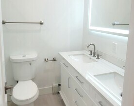 53 W Eagle St in Boston, MA - Building Photo - Building Photo