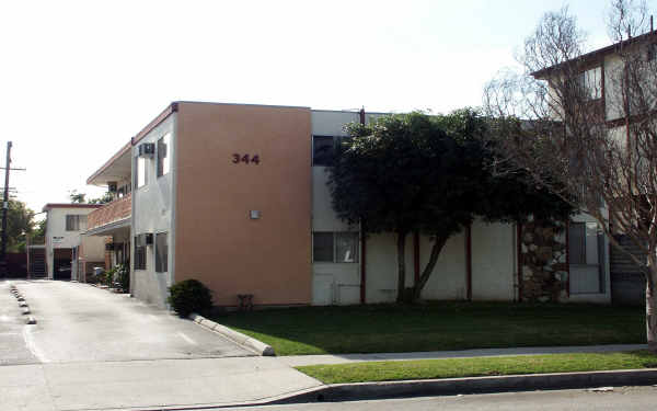 344 W Doran St in Glendale, CA - Foto de edificio - Building Photo