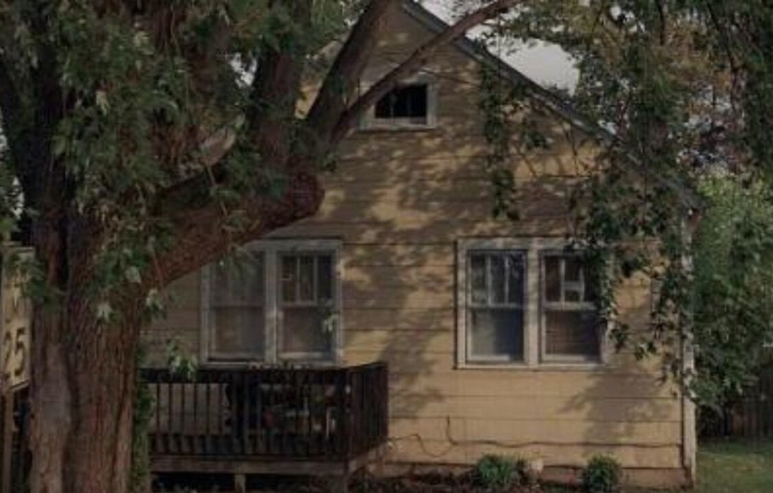 1025 W Whitney Ave in Louisville, KY - Building Photo