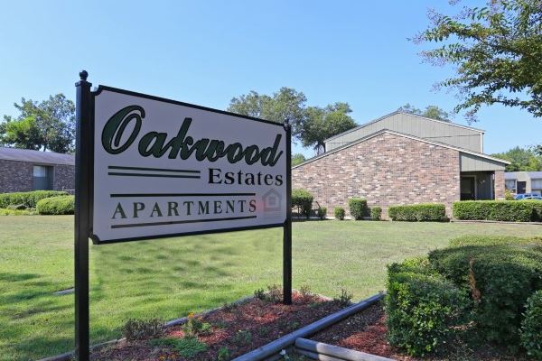 Oakwood Estates