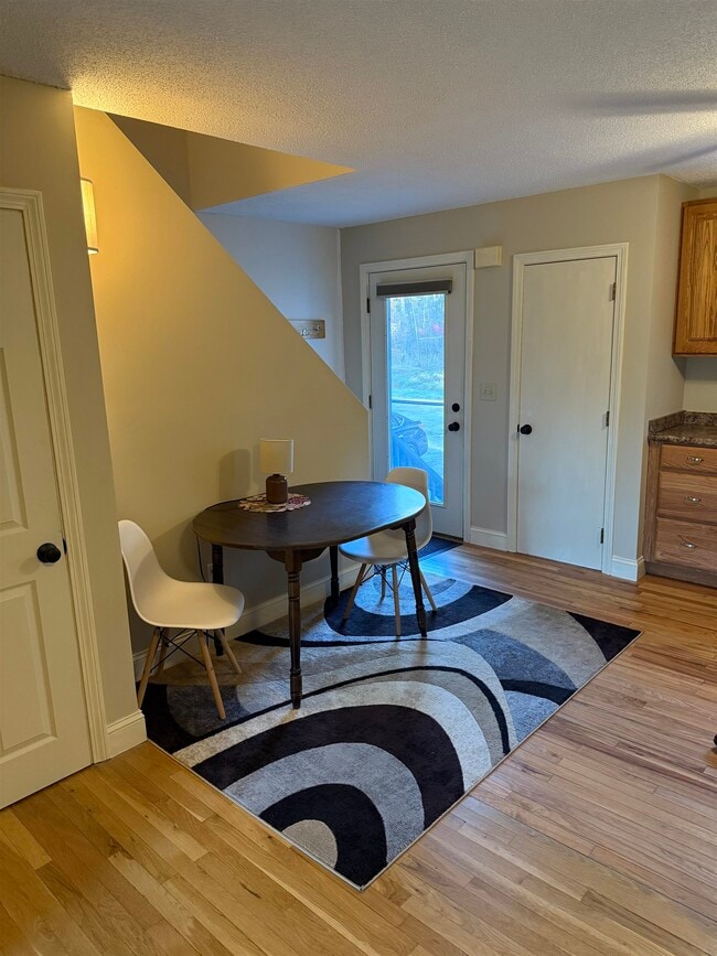 25 Apple Ln in Hollis, NH - Building Photo - Building Photo