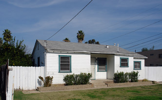 554 E Lexington in El Cajon, CA - Building Photo - Building Photo