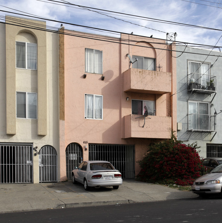 655 Villa St in Daly City, CA - Building Photo