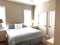 11 Perimeter E Ctr photo'