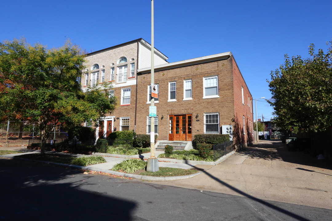 1520 A St Se in Washington, DC - Building Photo