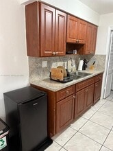 824 SW 12th Ct in Fort Lauderdale, FL - Building Photo - Building Photo