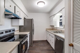 15825 El Estado Dr in Dallas, TX - Building Photo - Building Photo