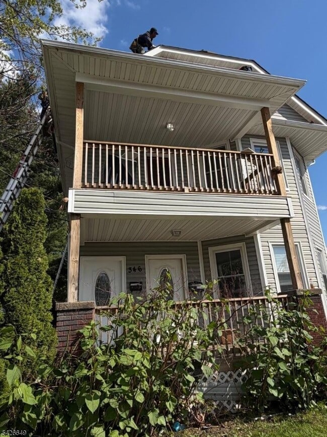 property at 346 N 8th St