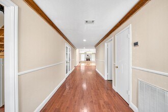13014 Skymeadow Dr in Houston, TX - Building Photo - Building Photo