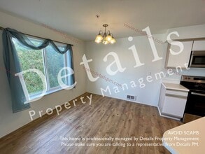 2261 Skyline Ln W in Bremerton, WA - Building Photo - Building Photo