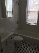 51 Park Dr, Unit 41 in Boston, MA - Building Photo - Building Photo