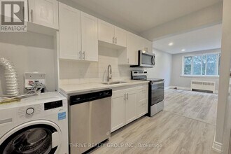 57 Wellington Rd in London, ON - Building Photo - Building Photo
