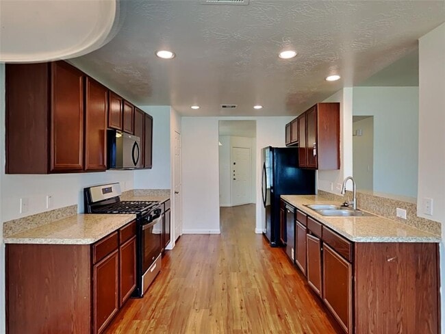 26 Mira Loma Dr in Manvel, TX - Building Photo - Building Photo