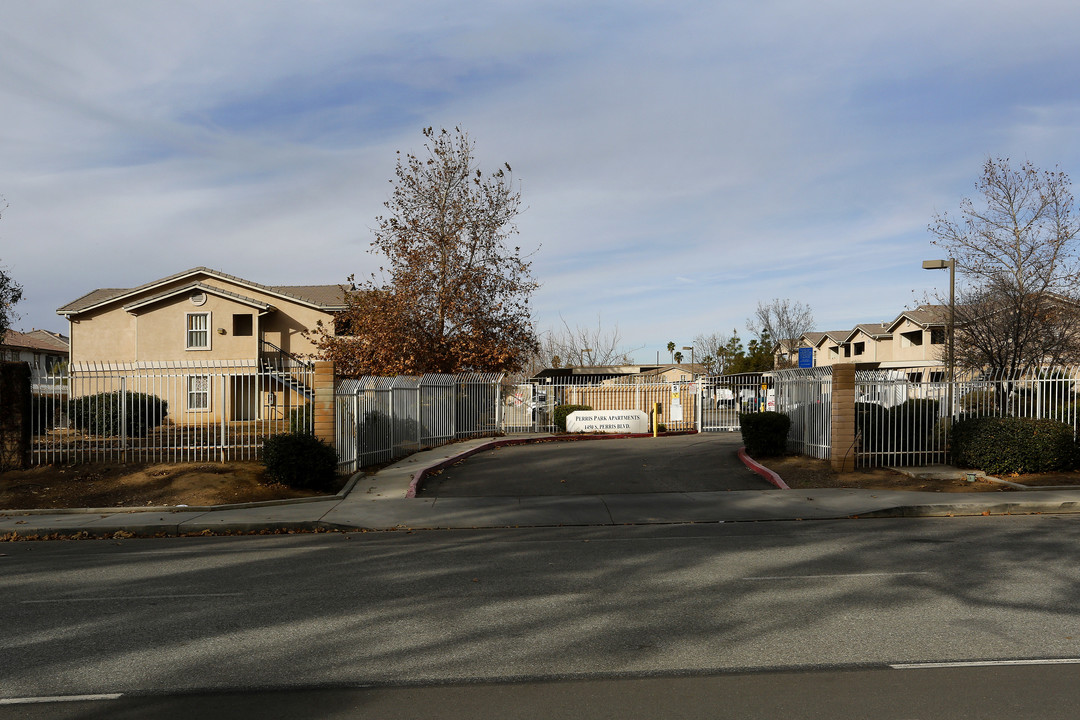 Perris Park Apartments in Perris, CA - Building Photo