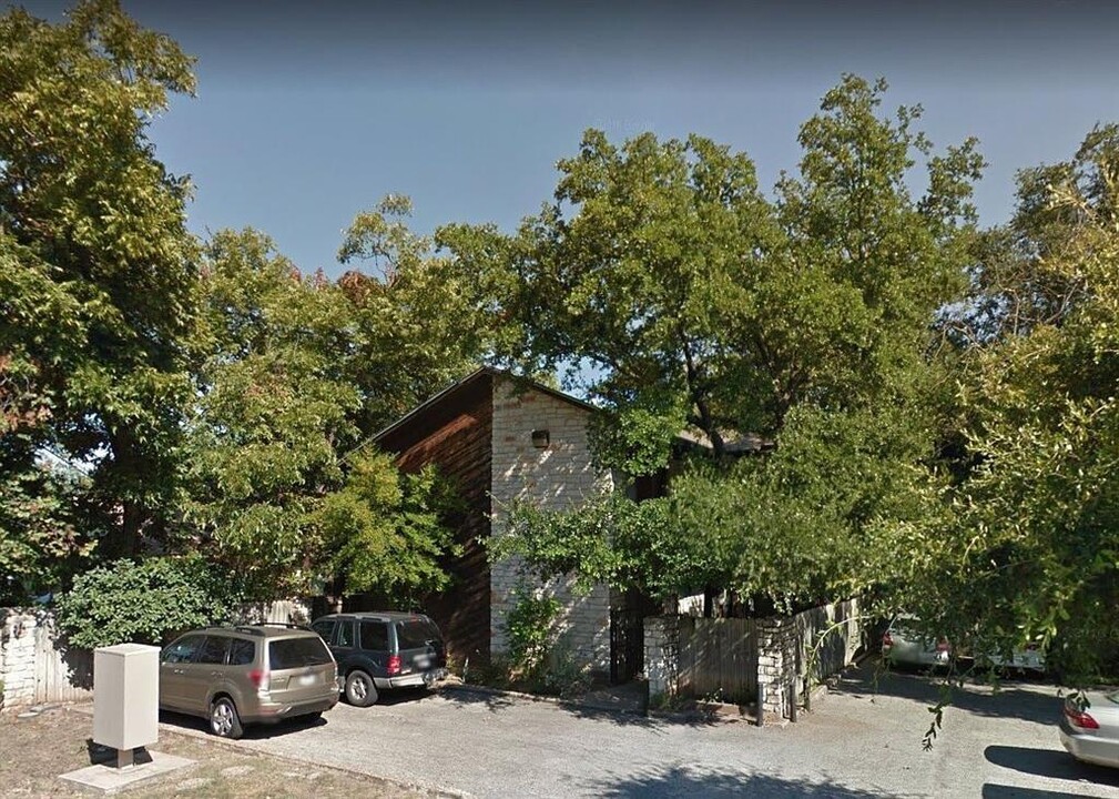 4701 Red River St in Austin, TX - Building Photo