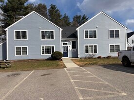 50 Brookside Dr in Exeter, NH - Building Photo