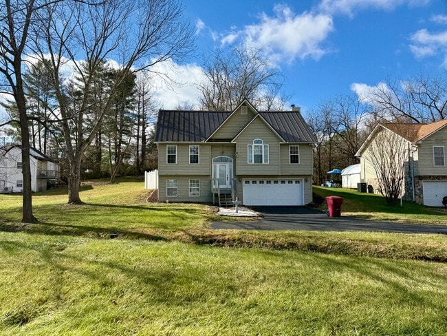 property at 1718 Concord St