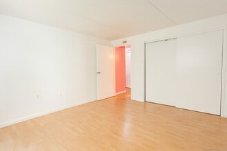 126 Triangle St in Danbury, CT - Building Photo - Building Photo