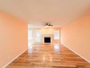 985 Silty Dr in Clarksville, TN - Building Photo - Building Photo