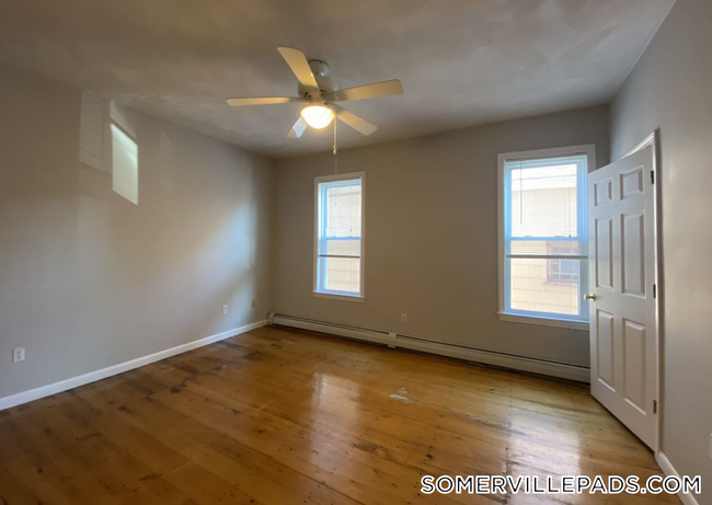 11 Beacon St in Somerville, MA - Building Photo - Building Photo