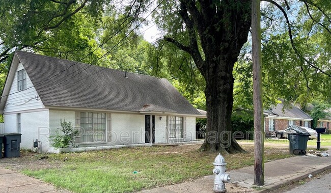 1691 Gowan Dr in Memphis, TN - Building Photo - Building Photo