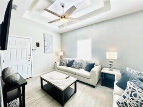 16 Magnolia Ave in McAllen, TX - Building Photo - Building Photo