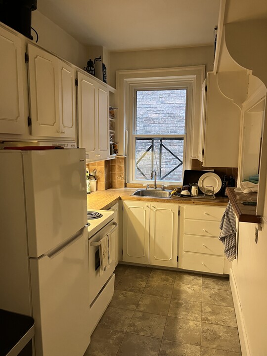 4054 Dorchester Boul O in Westmount, QC - Building Photo