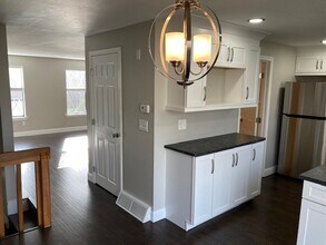 16 Rollins Ct in Merrimack, NH - Building Photo - Building Photo