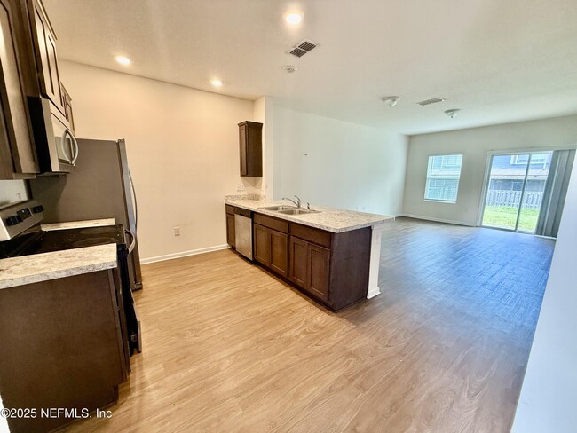8006 Echo Springs Rd in Jacksonville, FL - Building Photo - Building Photo