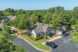 Cambridge Court Apartment Homes in Sapulpa, OK - Building Photo - Building Photo