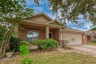 1807 Hidden Breeze Dr in Houston, TX - Building Photo - Building Photo